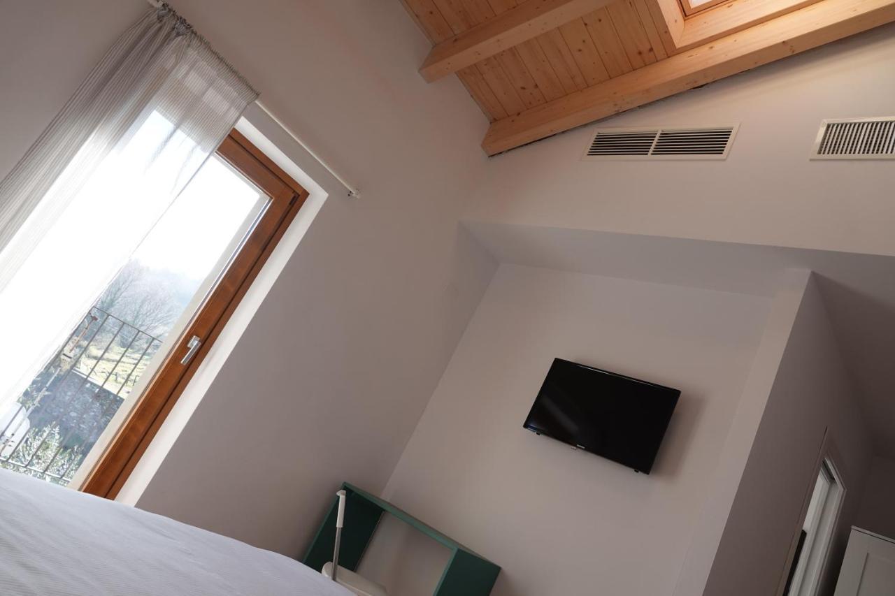 Casale Bella.Vista Bed and Breakfast Pianello Del Lario Eksteriør billede